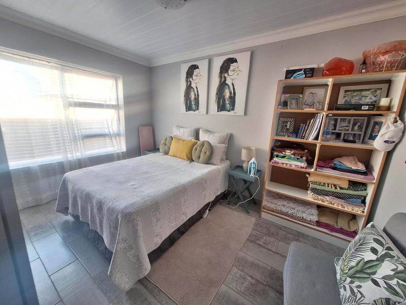 3 Bedroom Property for Sale in Dana Bay Western Cape